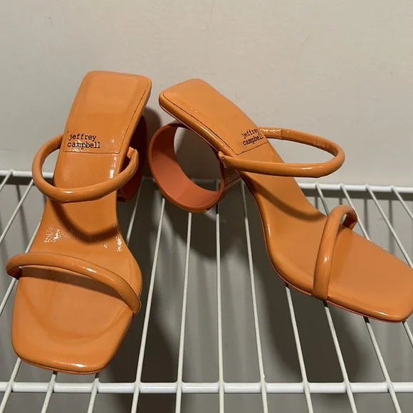 Jeffrey Campbell Rite-Round Heels - Picture 7 of 7